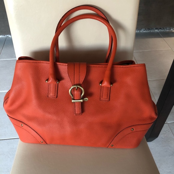 Burberry purse. Used once - Picture 7 of 7